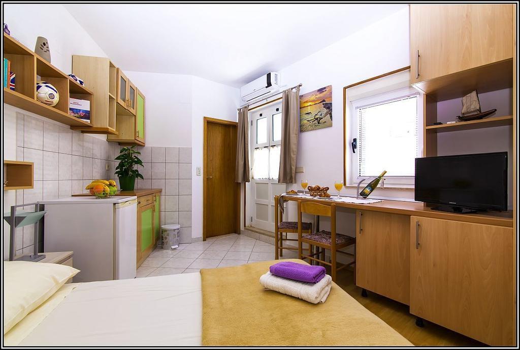 Guesthouse Teta Palmina Split Oda fotoğraf